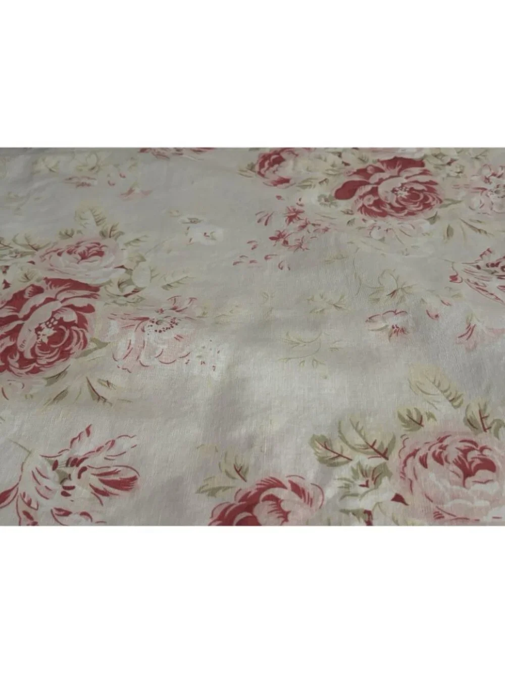 Pottery Barn Ivory Red Rose Shams Pillowcase PAIR Standard Size Linen
